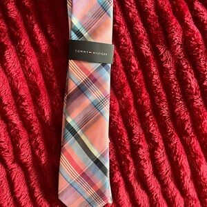 Tommy Hilfiger Vibrant Plaid Tie